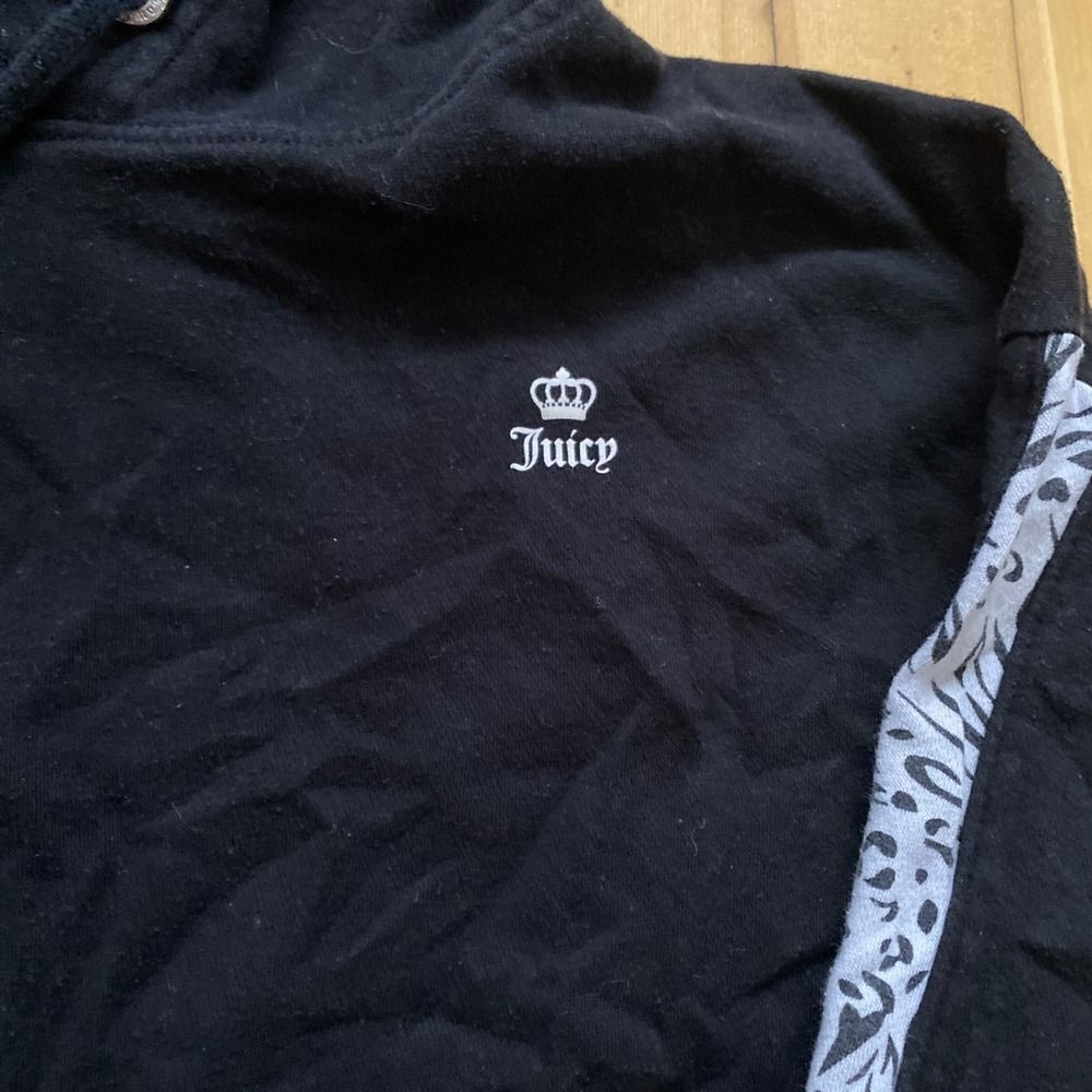 Juicy Couture Sport Black Hoodie Animal Print Sleeve Stripes Crown Size Medium - Picture 3 of 7